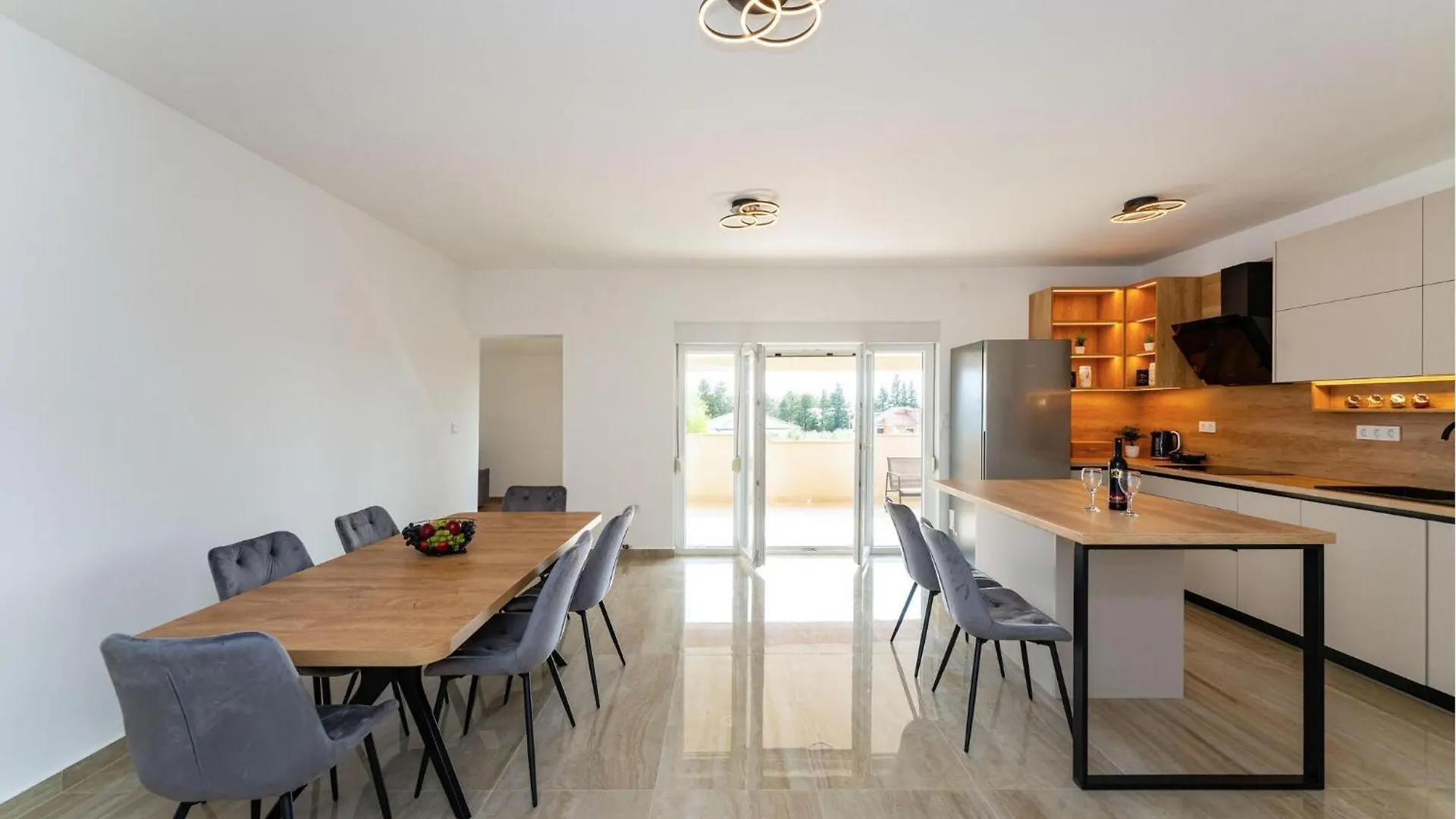 3 Bedroom Stunning Home In Benkovac Croatia