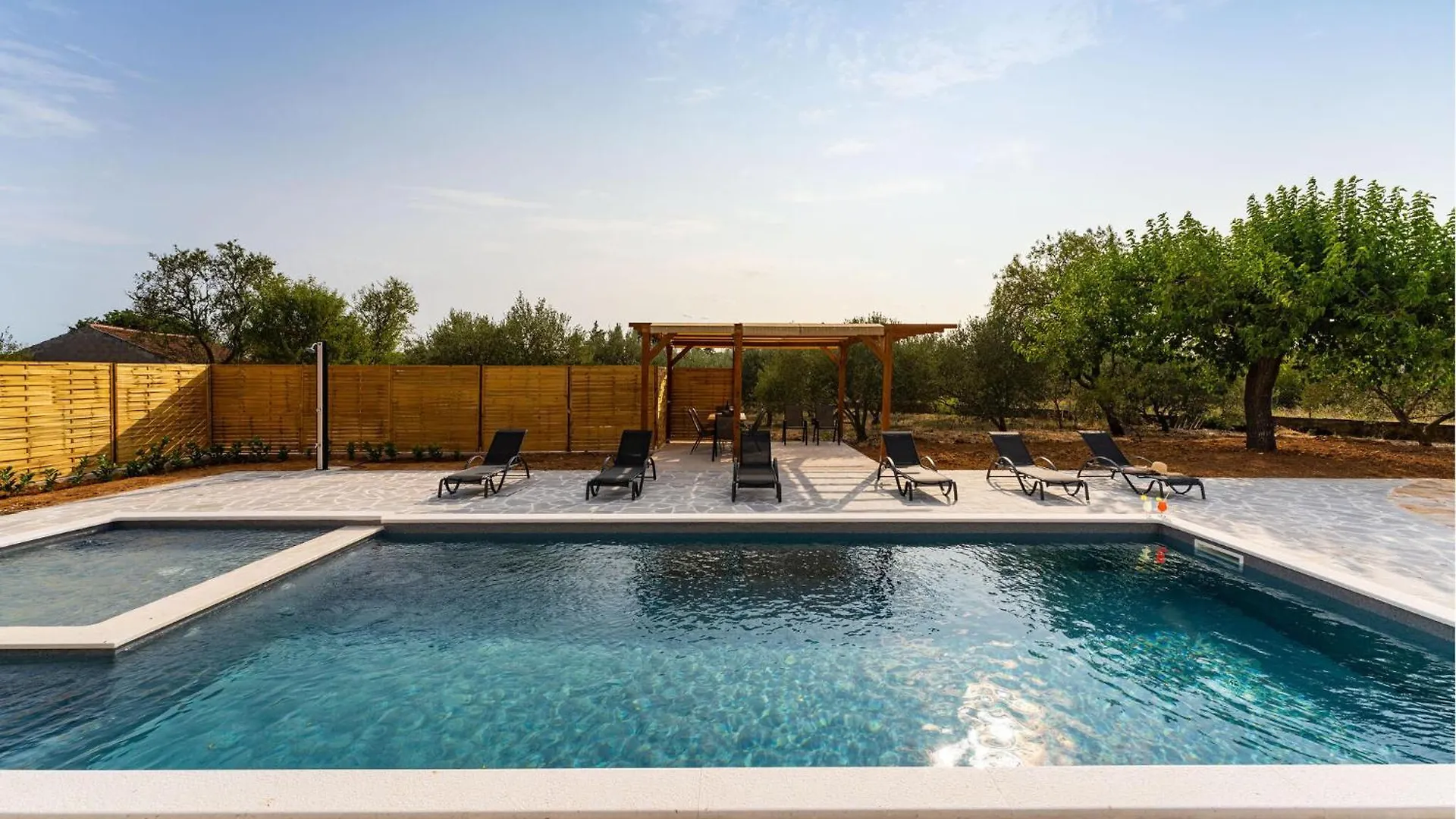 3 Bedroom Stunning Home In Benkovac 0*,